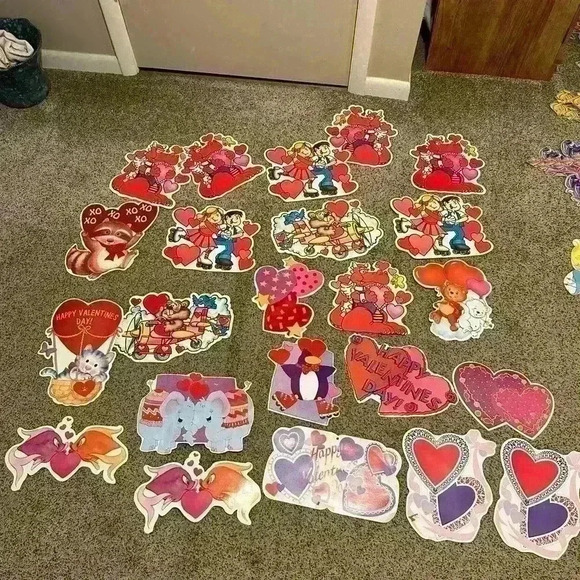 Other - Valentines Day Die Cut Cardboard Cutouts Decorations - Lot Of 23